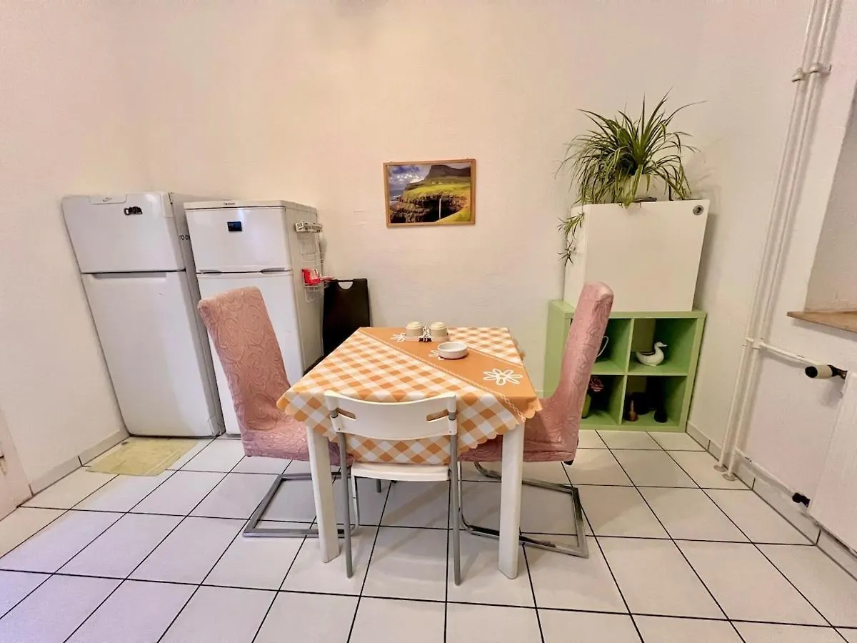 Appartamento Cozy 2-Room-Apartment On Zoo Park In District 2 Düsseldorf Germania
