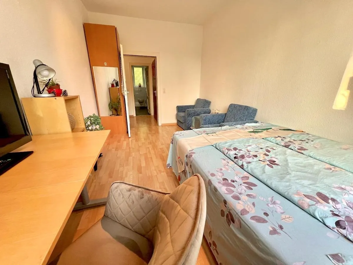Cozy 2-Room-Apartment On Zoo Park In District 2 Düsseldorf