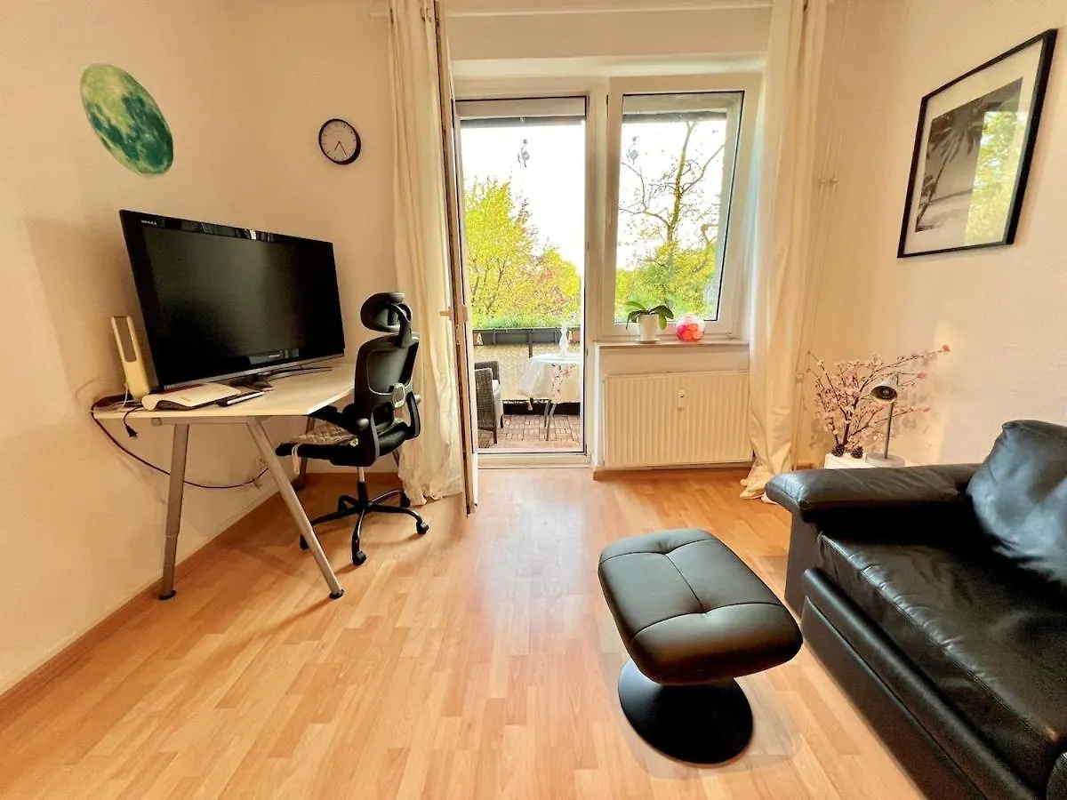 Cozy 2-Room-Apartment On Zoo Park In District 2 Düsseldorf